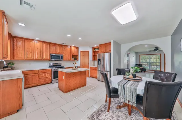 Photo 7 — 401 S 21st Street, Collinsville, OK 74021