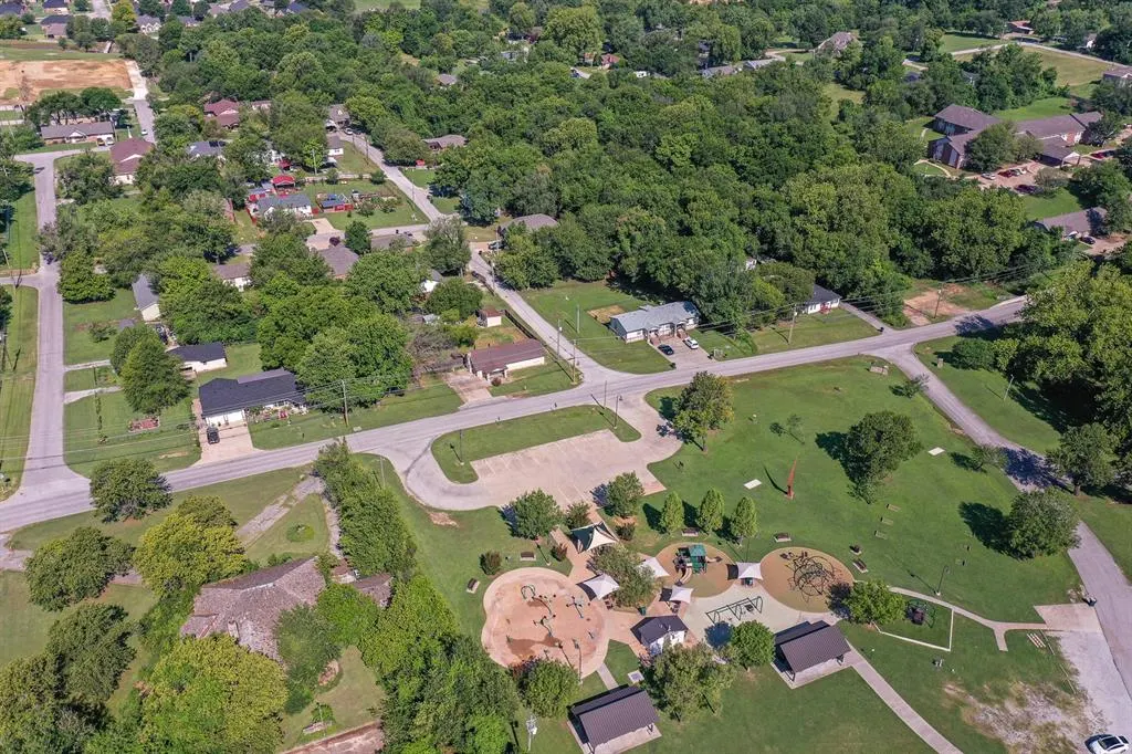 Photo 42 — 401 S 21st Street, Collinsville, OK 74021