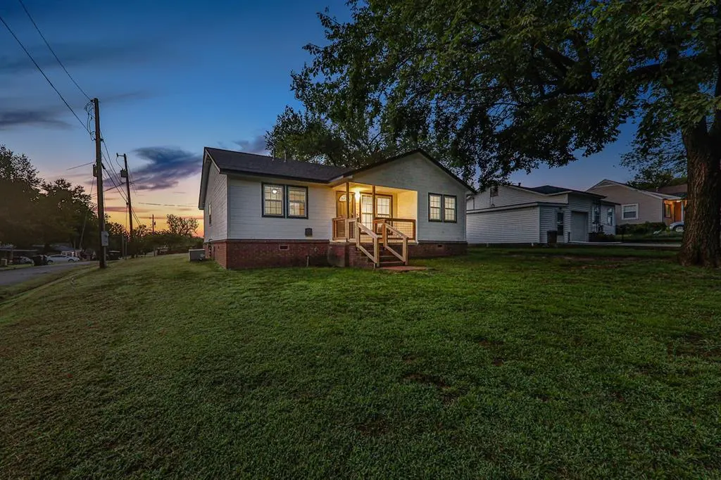 Photo 48 — 401 S 21st Street, Collinsville, OK 74021