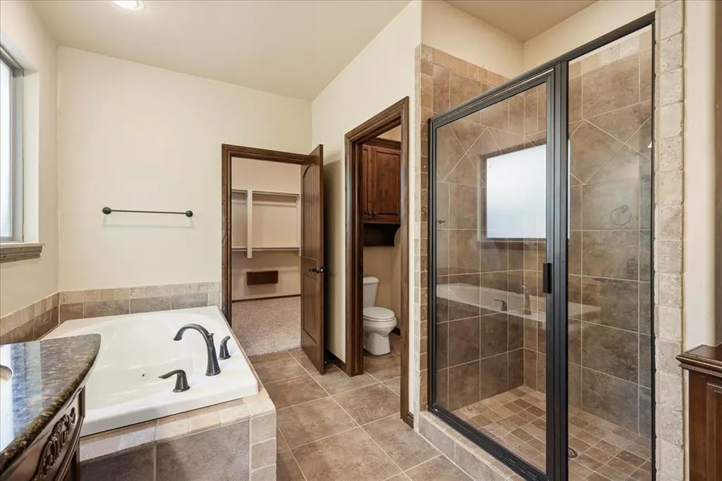 Photo 17 — 12713 NW 5th Street, Yukon, OK 73099