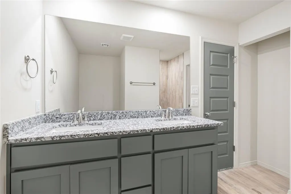 Photo 15 — 4640 Lincoln Landing, Harrah, OK 73045