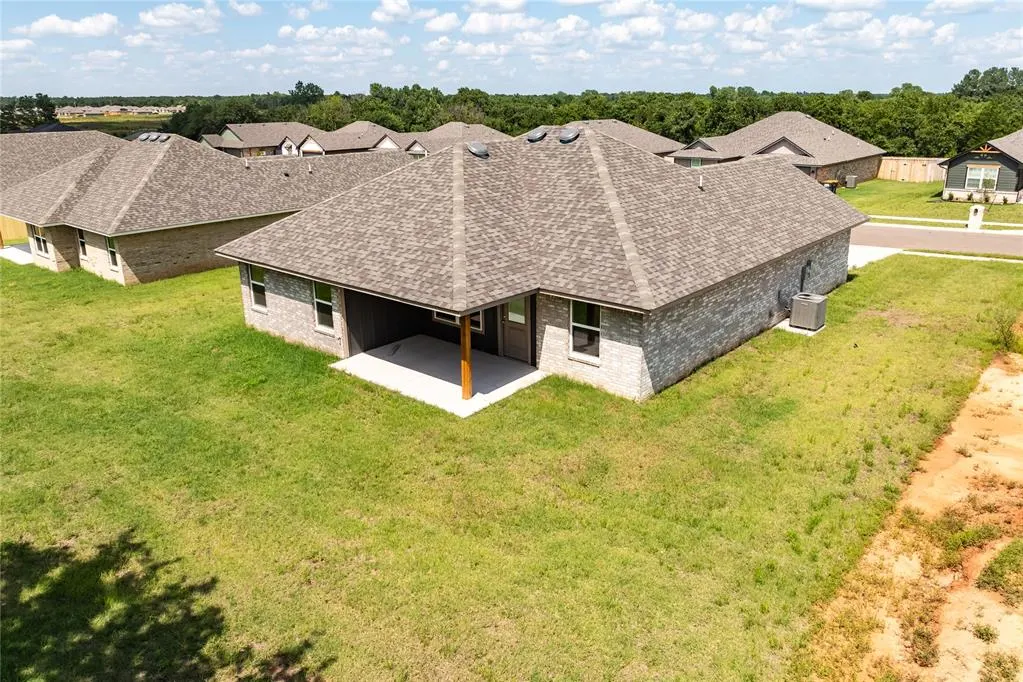 Photo 38 — 4640 Lincoln Landing, Harrah, OK 73045