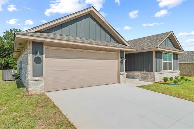 Photo 4 — 4640 Lincoln Landing, Harrah, OK 73045
