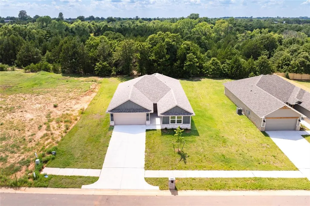 Photo 35 — 4640 Lincoln Landing, Harrah, OK 73045