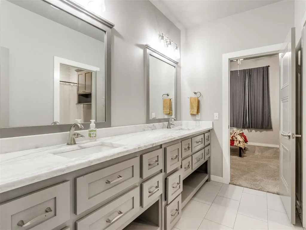 Photo 23 — 4304 Bridge Wood Lane, Oklahoma City, OK 73179