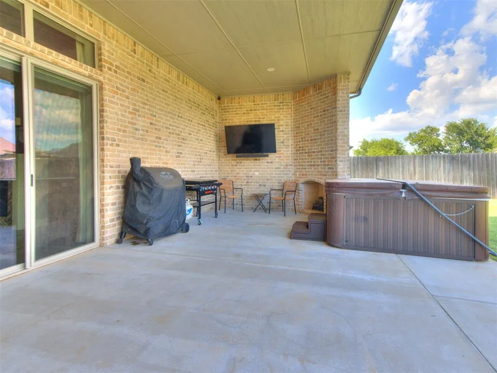 Photo 33 — 4304 Bridge Wood Lane, Oklahoma City, OK 73179