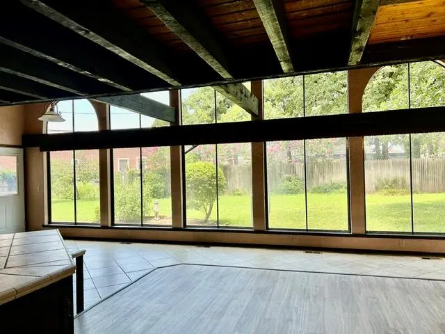 Photo 9 — 7325 NW 21st Street, Bethany, OK 73008
