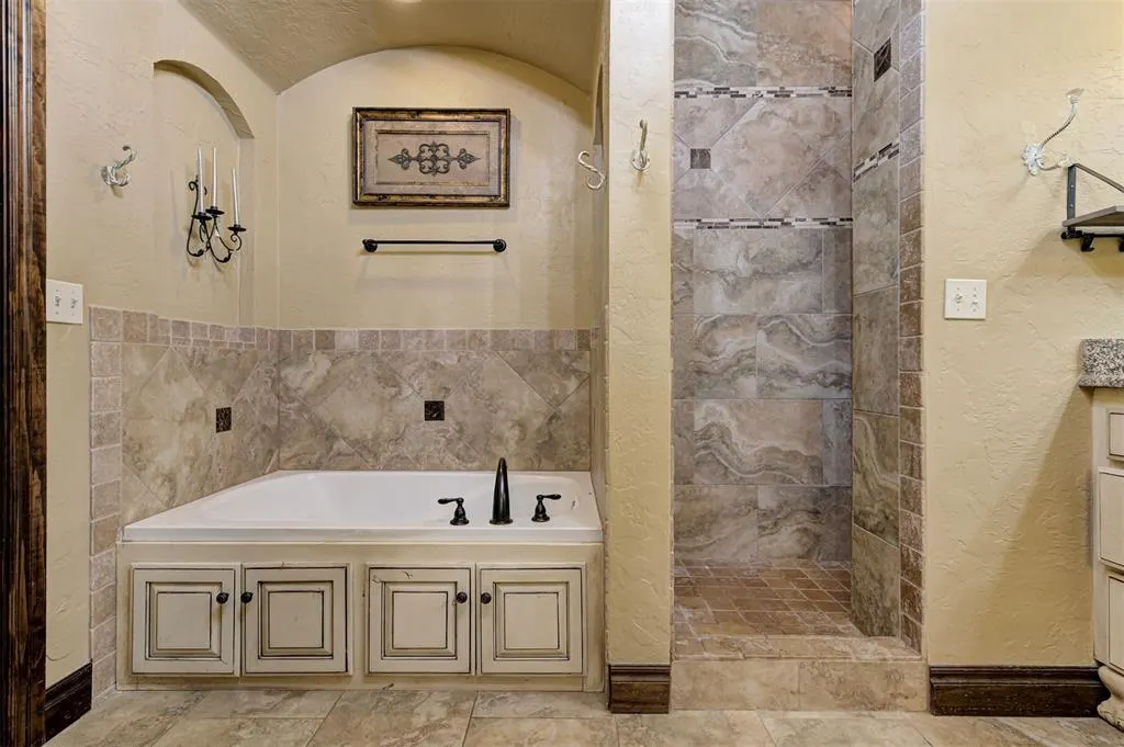 Photo 22 — 14160 Meritage Drive, Edmond, OK 73034