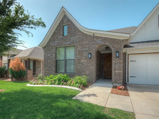 Photo 2 — 2400 NW 179th Terrace, Edmond, OK 73012