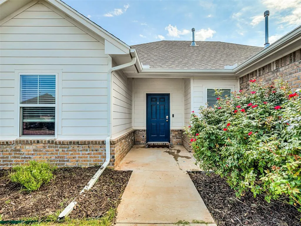 Photo 10 — 14336 Peach Tree Drive, Yukon, OK 73099