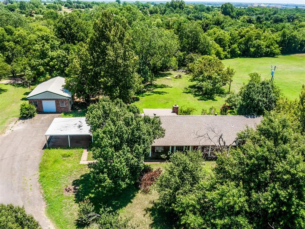 Photo 3 — 21370 N Rockwell Avenue, Edmond, OK 73012