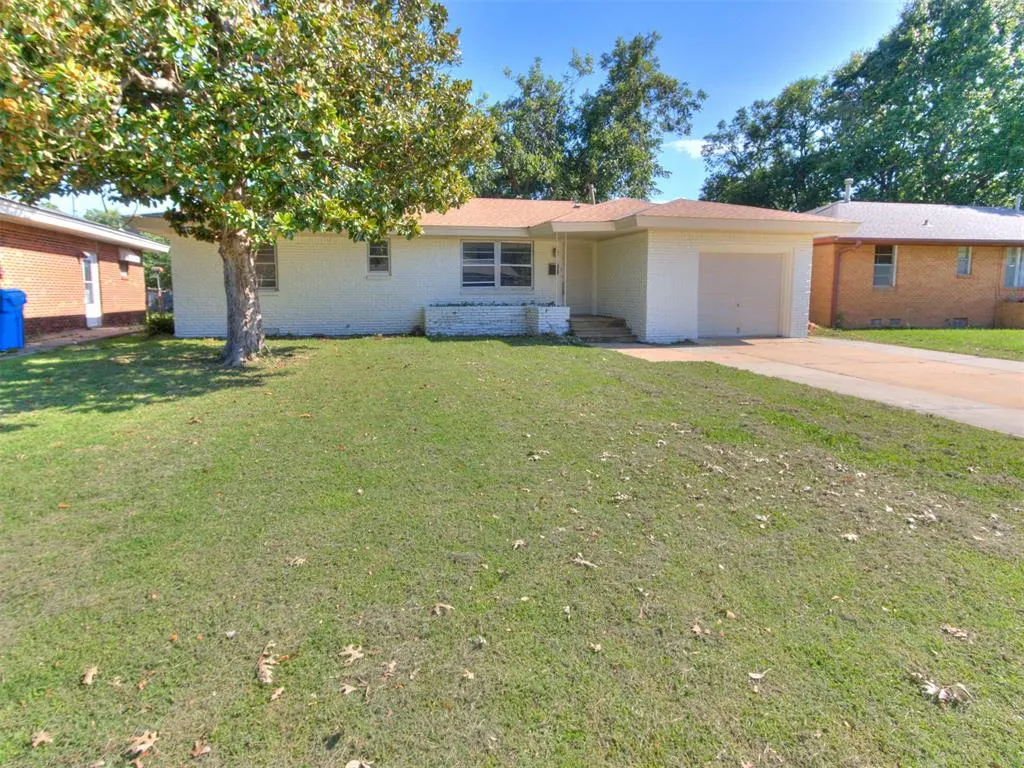 Front exterior — 1304 Barbour Street, Norman, OK 73069
