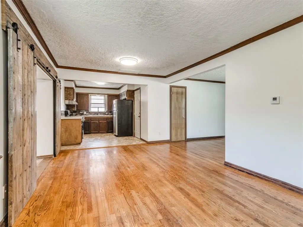 Photo 14 — 1304 Barbour Street, Norman, OK 73069