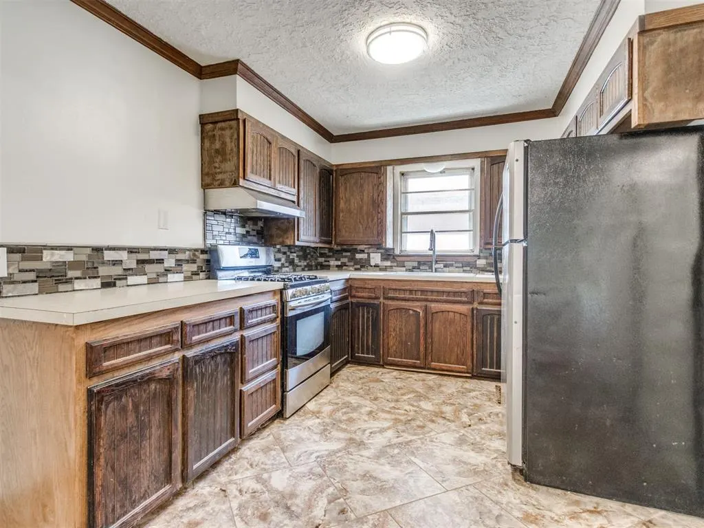 Photo 15 — 1304 Barbour Street, Norman, OK 73069