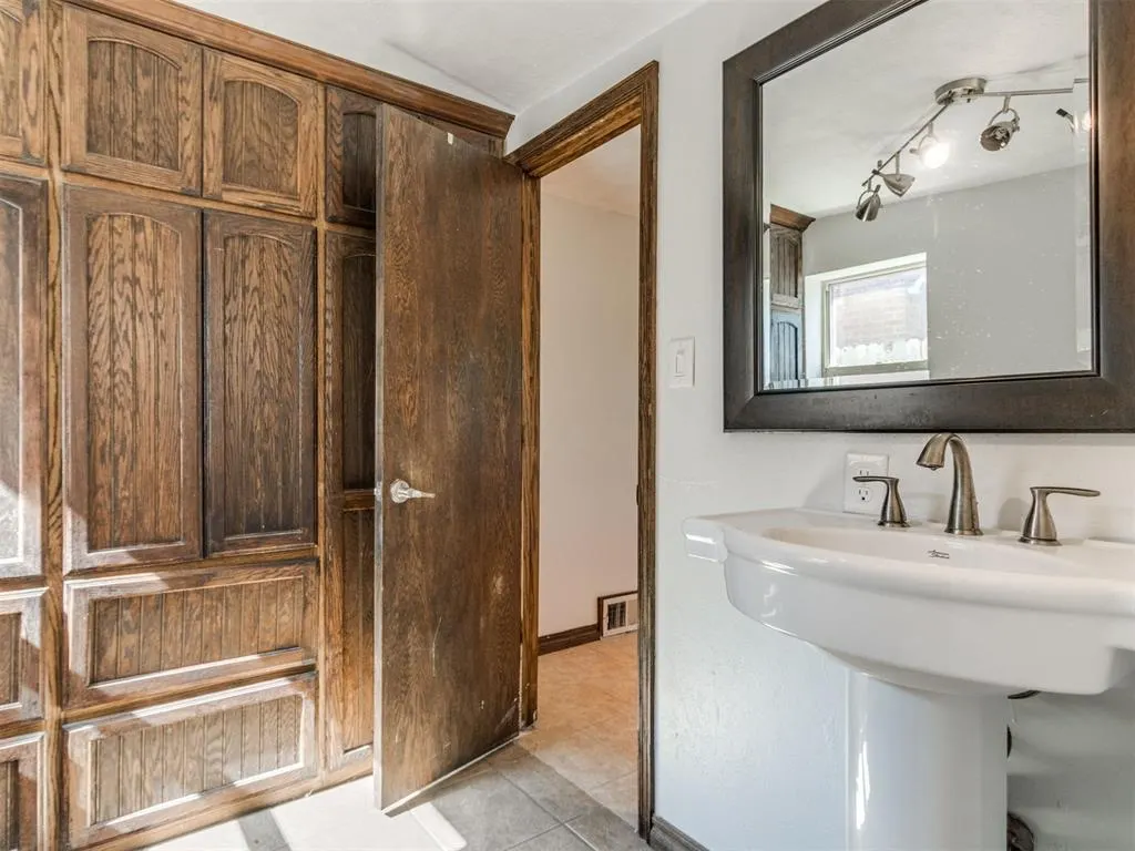 Photo 26 — 1304 Barbour Street, Norman, OK 73069