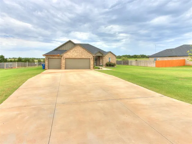 Photo 2 — 5445 Little Farms Road, Guthrie, OK 73044