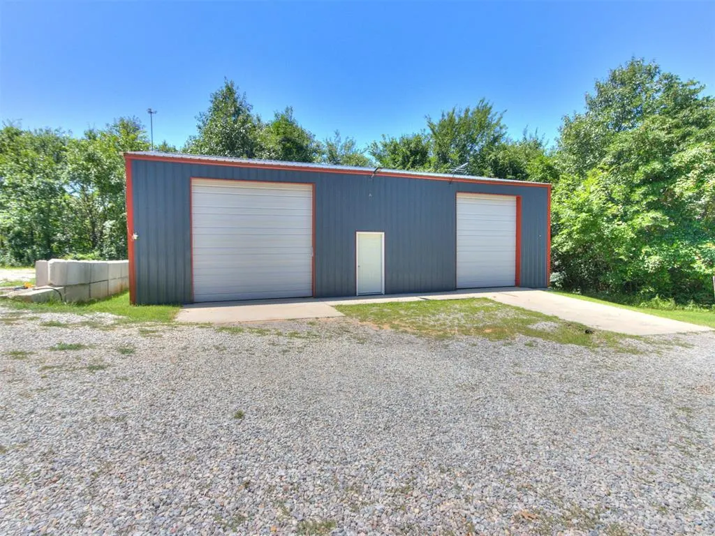 Photo 3 — 16802 Creek Valley Lane, Newalla, OK 74857