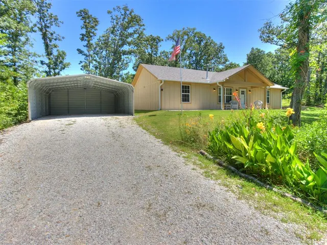 Photo 4 — 16802 Creek Valley Lane, Newalla, OK 74857