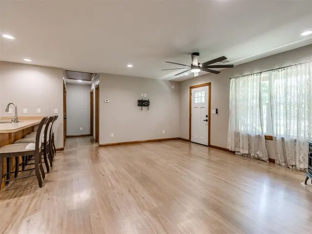 Photo 6 — 16802 Creek Valley Lane, Newalla, OK 74857