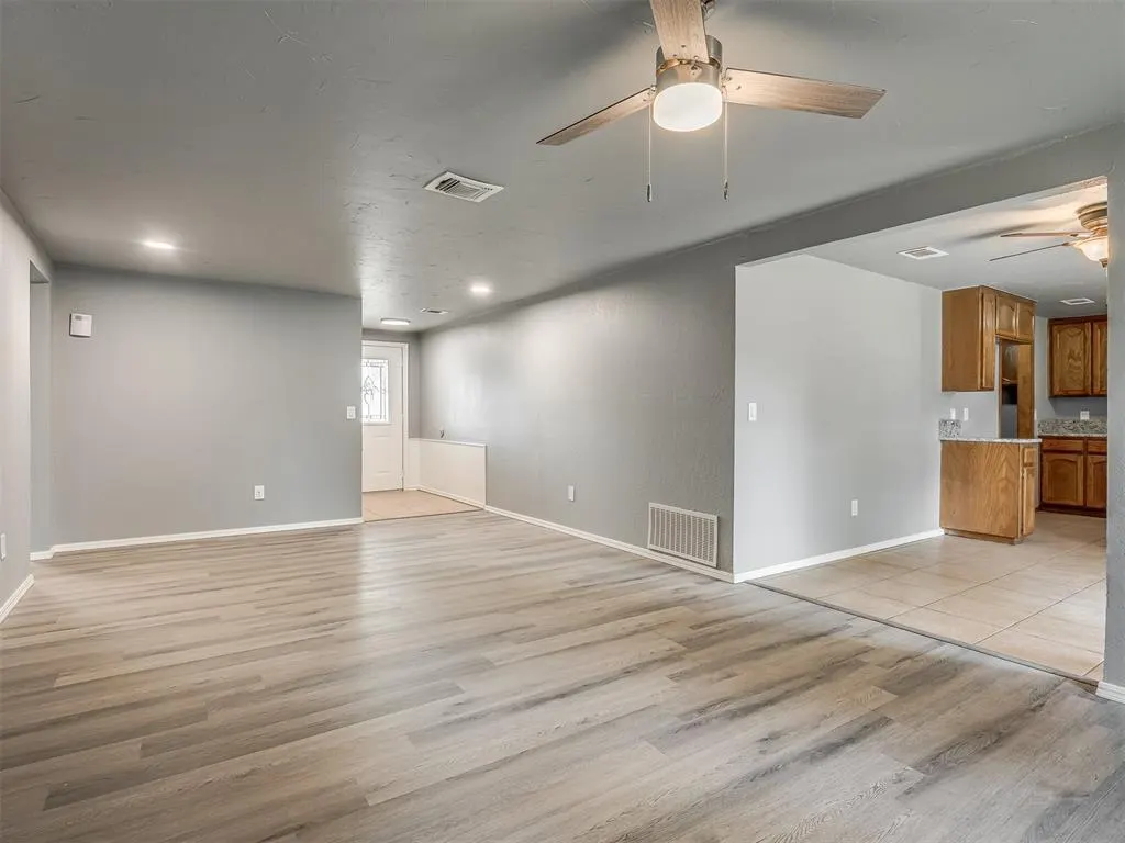 Photo 6 — 1101 Teal Place, Edmond, OK 73003
