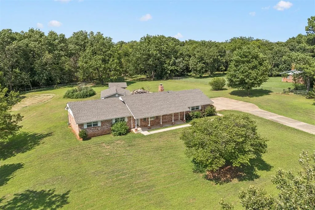 Front exterior — 8010 E Maguire Road, Noble, OK 73068