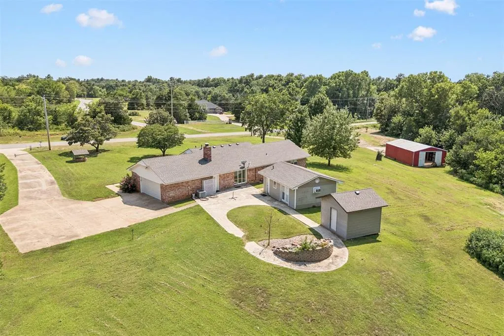 Photo 2 — 8010 E Maguire Road, Noble, OK 73068