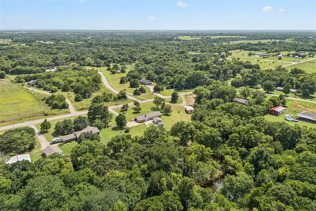 Photo 3 — 8010 E Maguire Road, Noble, OK 73068