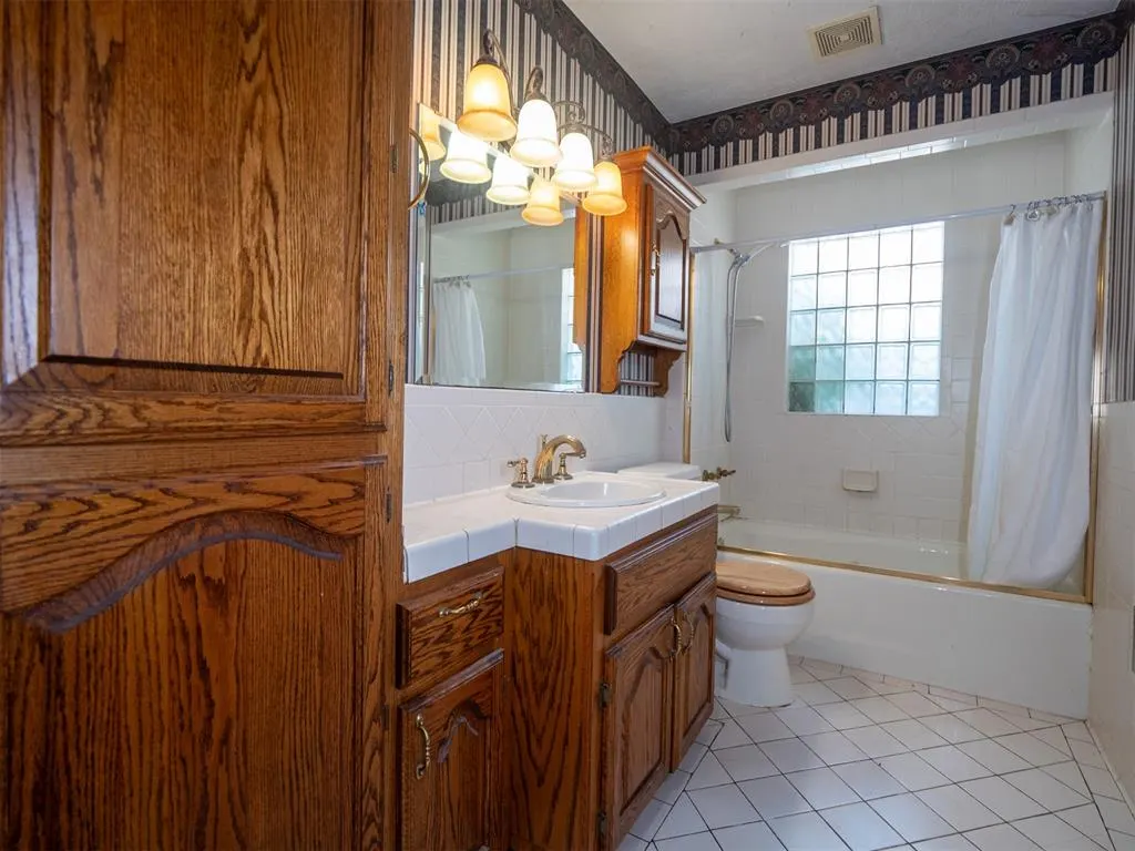 Photo 39 — 21 E Severn Street, Shawnee, OK 74801
