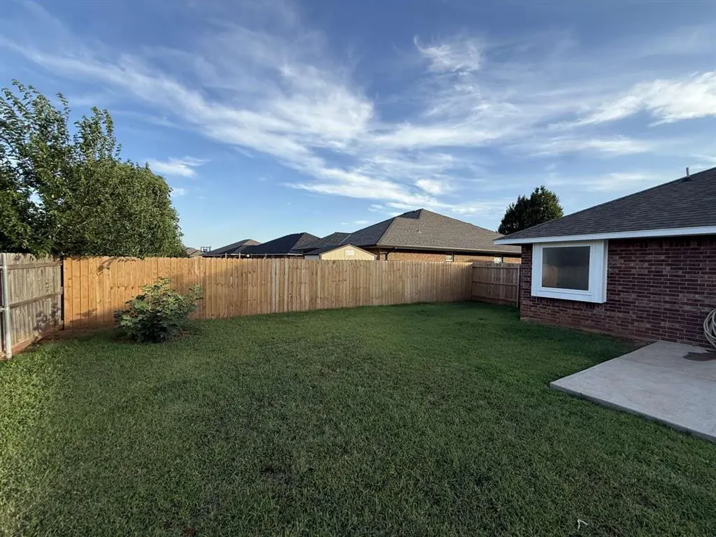 Photo 10 — 2261 Blue Jay Drive, Edmond, OK 73012