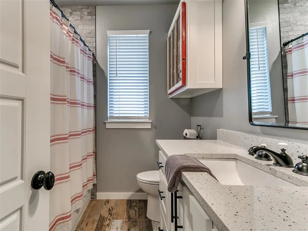 Photo 25 — 2040 S May Avenue, Guthrie, OK 73044