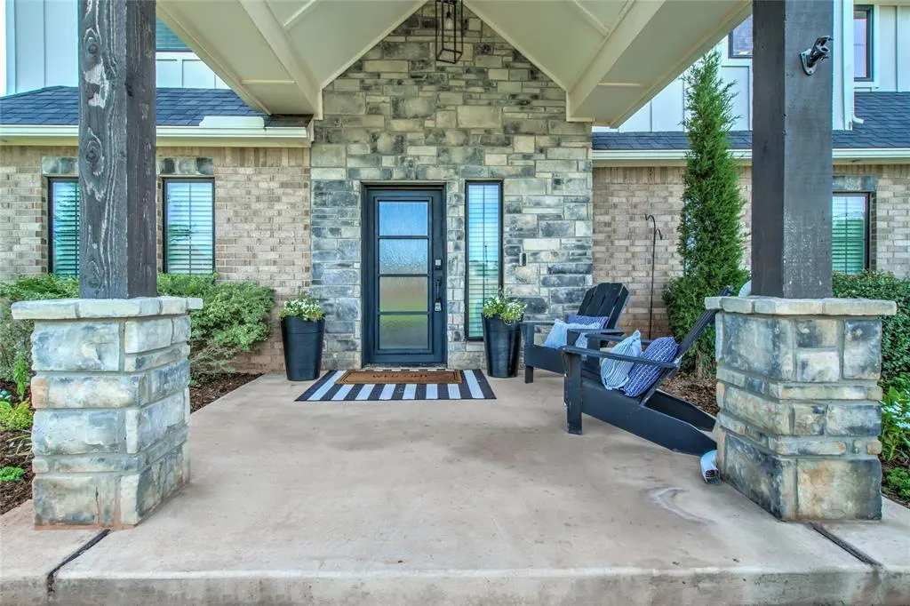 Photo 5 — 22297 Forester Lane, Edmond, OK 73025