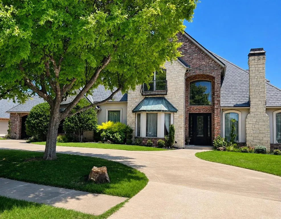 Front exterior — 13100 Lorien Way, Oklahoma City, OK 73170