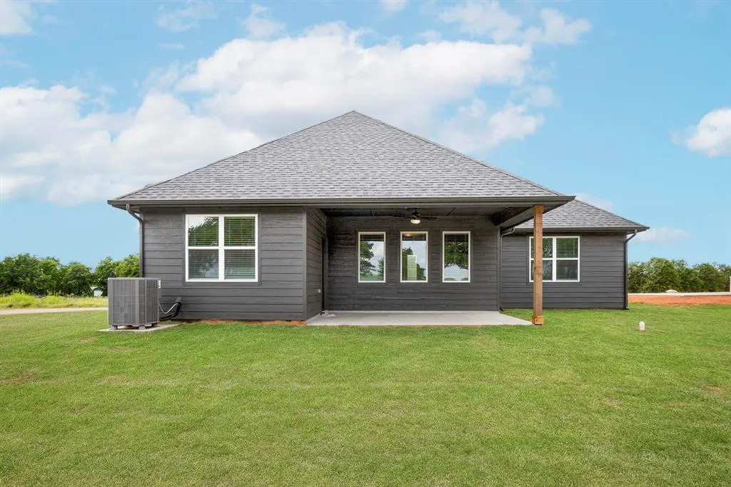 Photo 10 — 2386 Clubhouse Drive, Blanchard, OK 73010