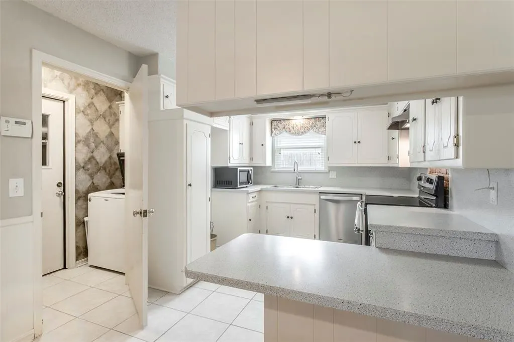 Photo 9 — 6104 N Allison Drive, Oklahoma City, OK 73112