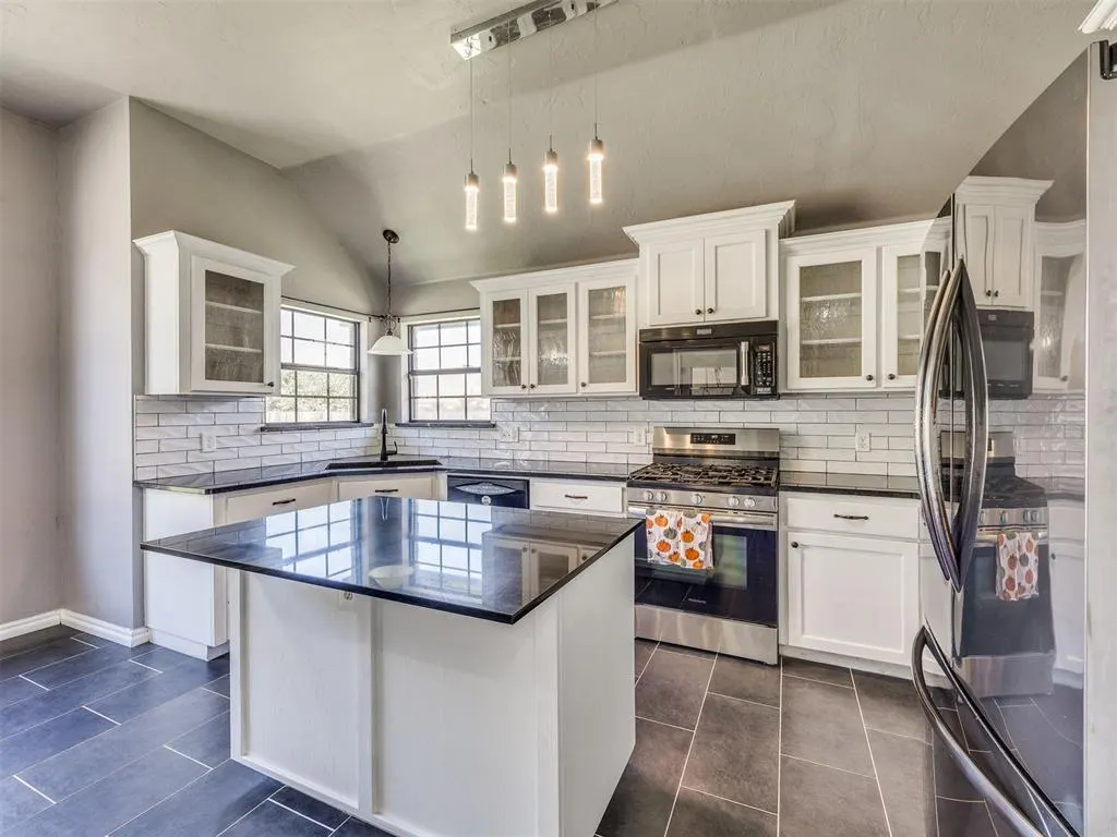 Photo 15 — 417 Shrill Street, Norman, OK 73071
