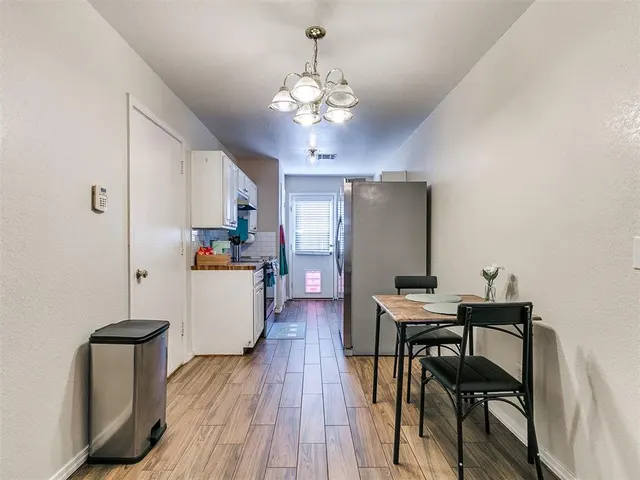 Photo 4 — 414 English Elm Lane, Norman, OK 73069