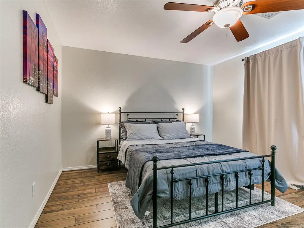 Photo 8 — 414 English Elm Lane, Norman, OK 73069