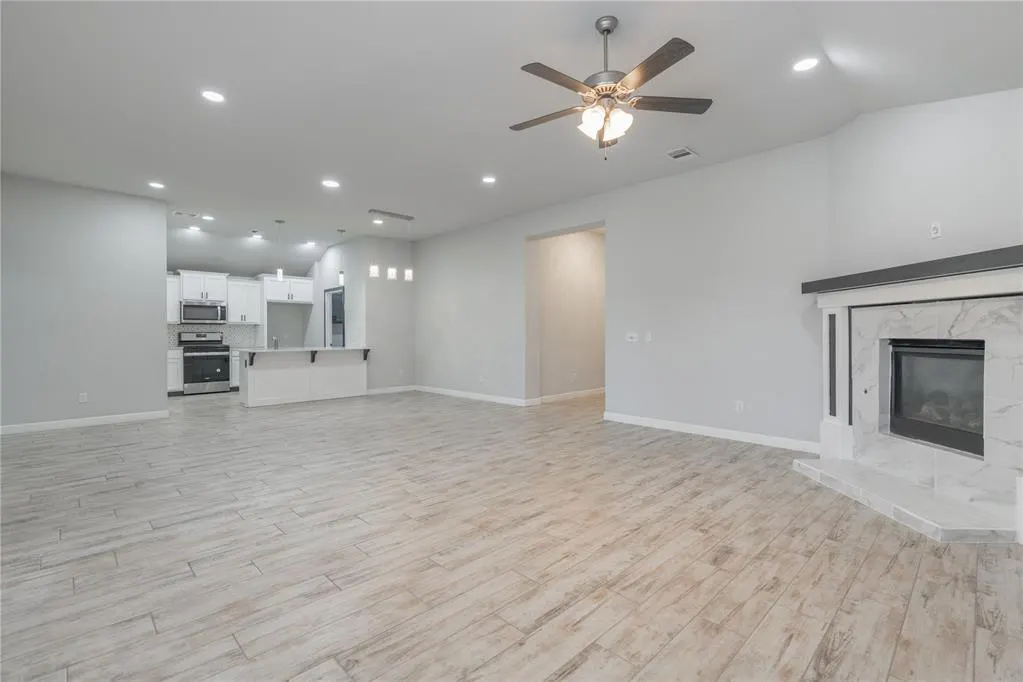 Photo 6 — 12929 NW 4th Street, Yukon, OK 73099
