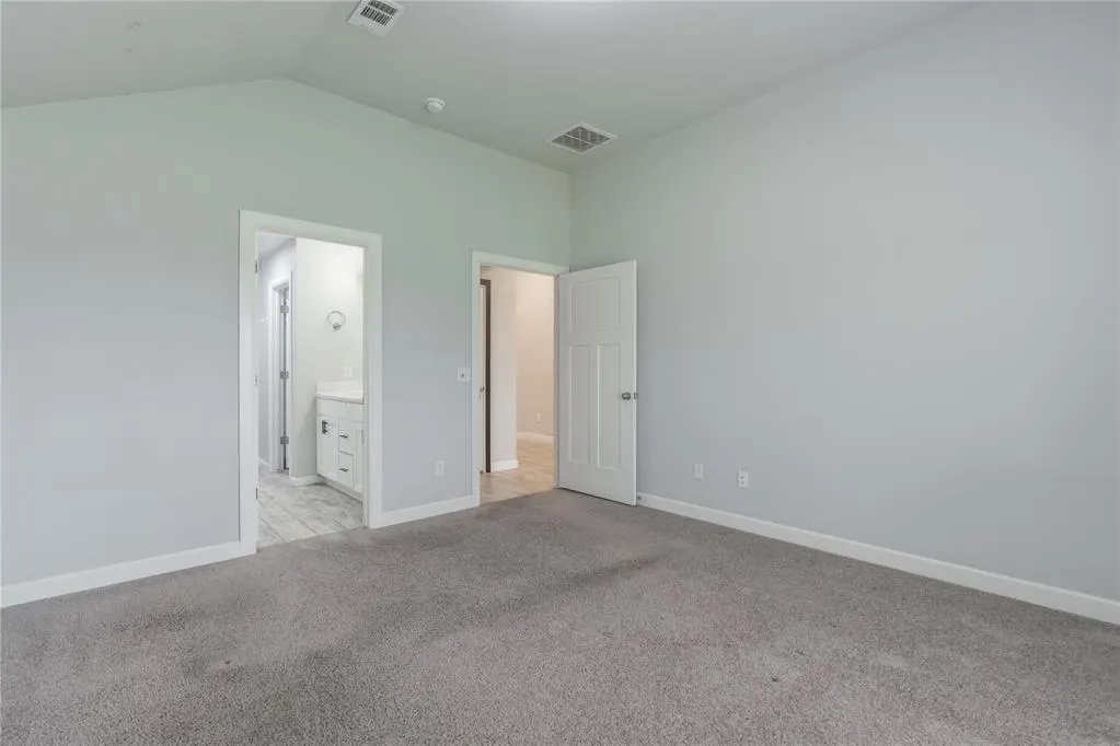 Photo 21 — 12929 NW 4th Street, Yukon, OK 73099