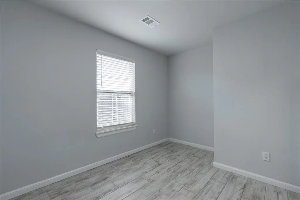 Photo 27 — 12929 NW 4th Street, Yukon, OK 73099
