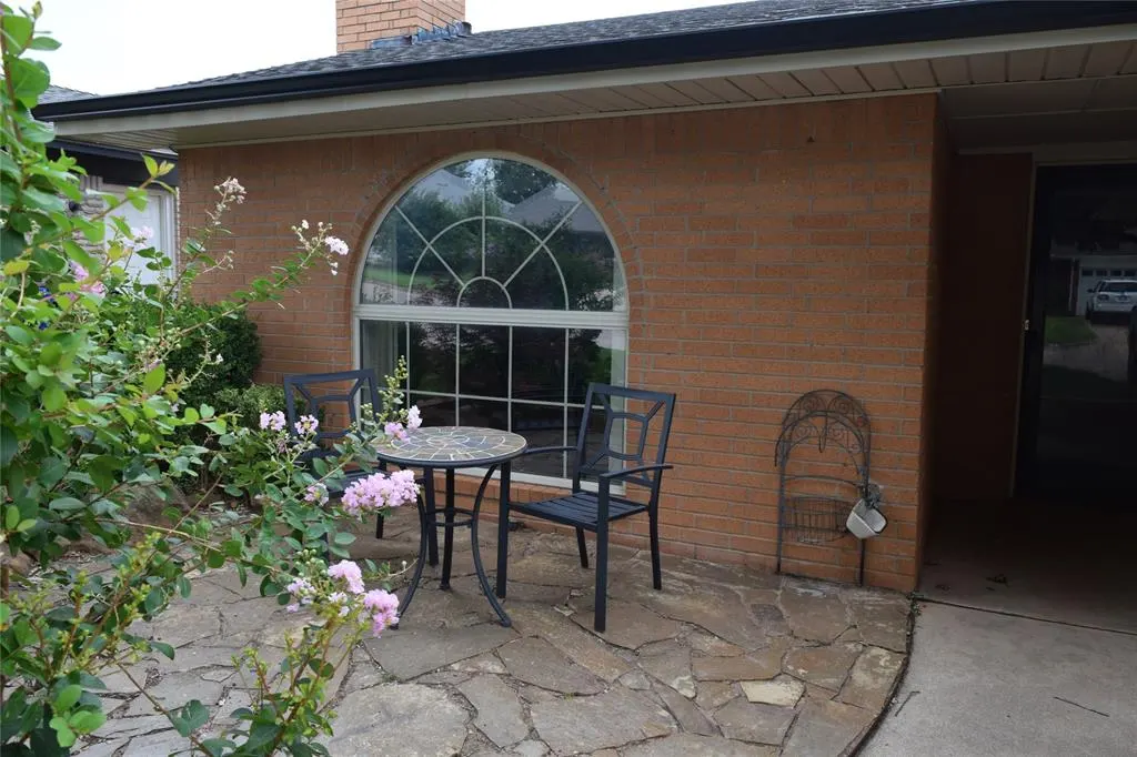 Photo 2 — 3649 Sunvalley Drive, Midwest City, OK 73110
