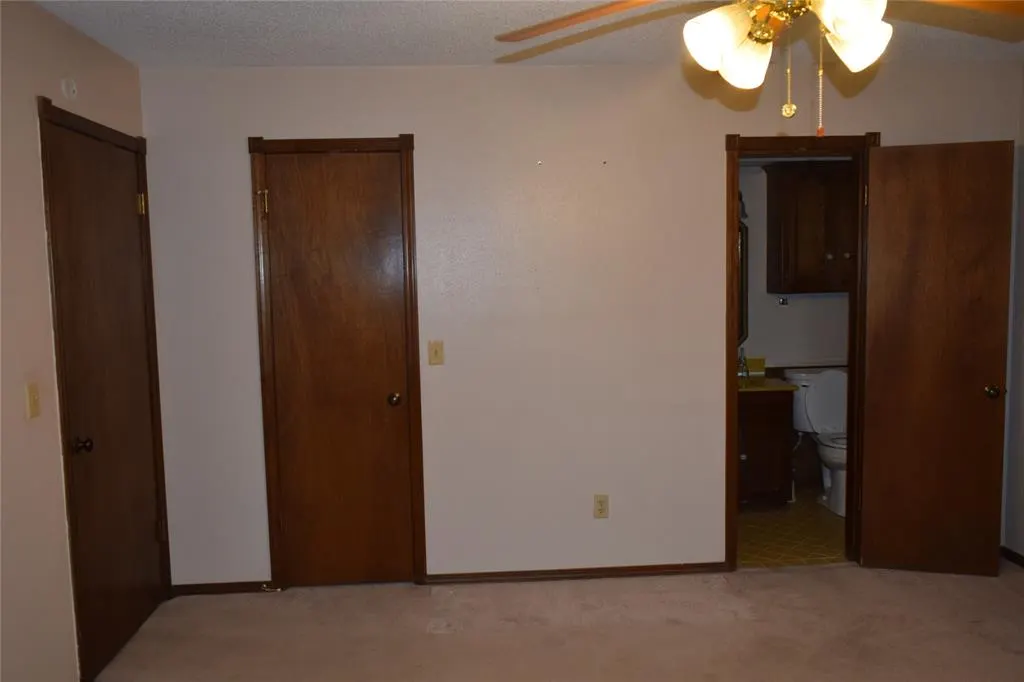 Photo 15 — 3649 Sunvalley Drive, Midwest City, OK 73110