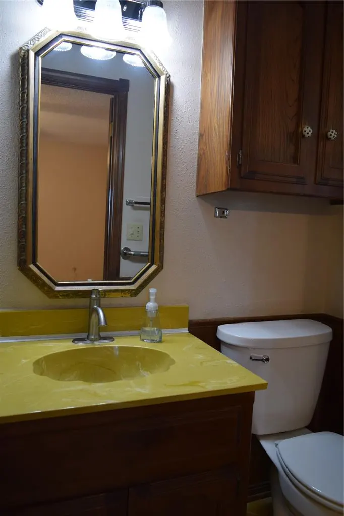 Photo 16 — 3649 Sunvalley Drive, Midwest City, OK 73110