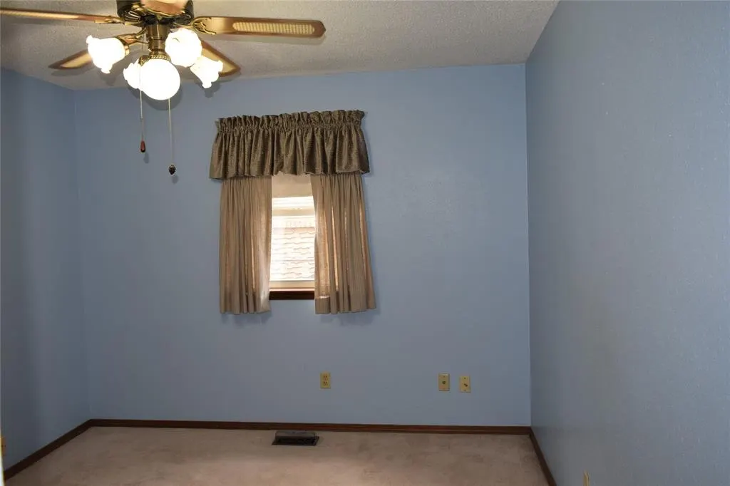 Photo 19 — 3649 Sunvalley Drive, Midwest City, OK 73110