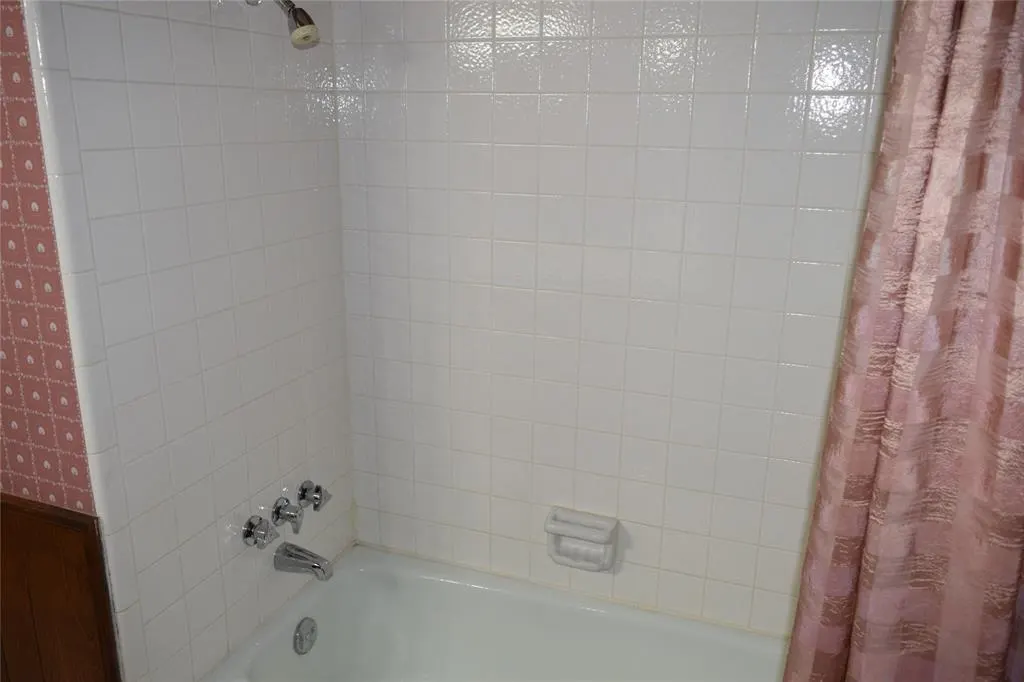 Photo 25 — 3649 Sunvalley Drive, Midwest City, OK 73110