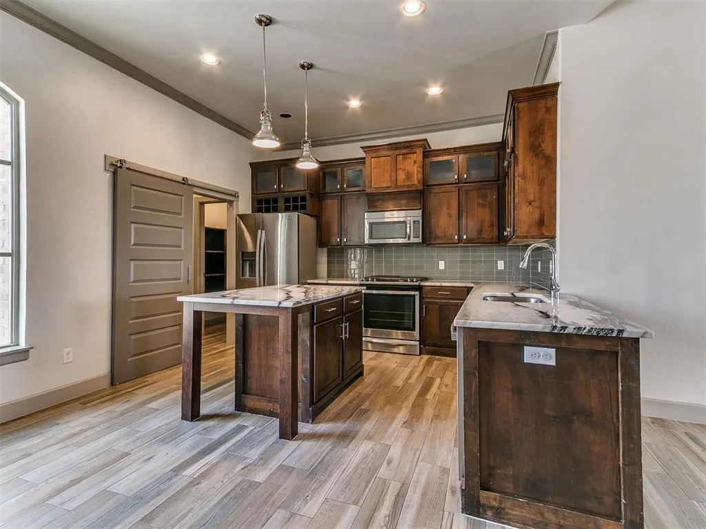 Photo 15 — 13569 Cobblestone Curve Road, Oklahoma City, OK 73142