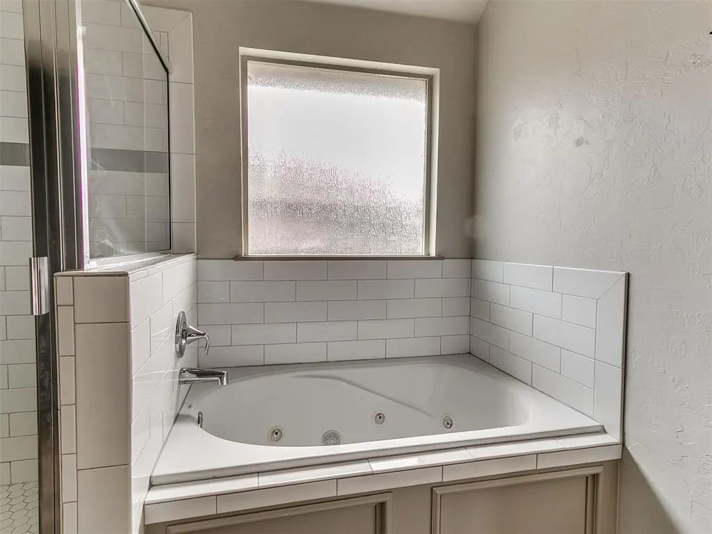 Photo 29 — 13569 Cobblestone Curve Road, Oklahoma City, OK 73142