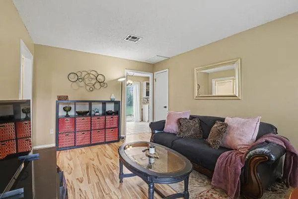 Photo 6 — 12216 SW 15th Terrace, Yukon, OK 73099