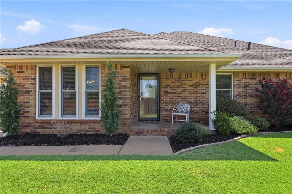 Photo 2 — 1202 W Fay Avenue, Kingfisher, OK 73750