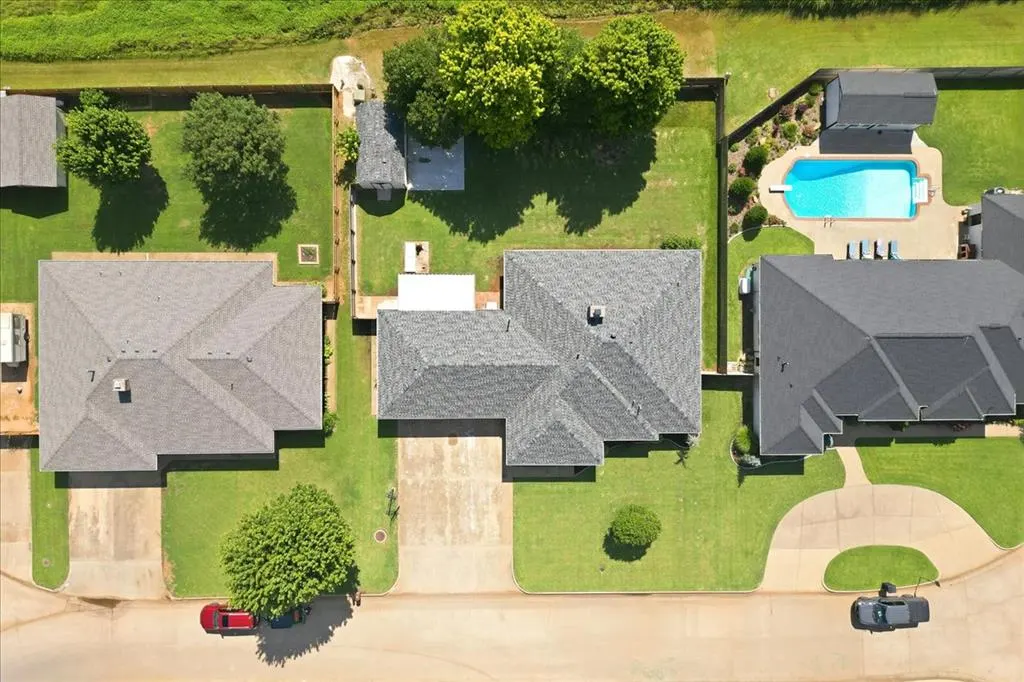 Photo 3 — 1202 W Fay Avenue, Kingfisher, OK 73750